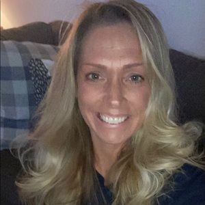 Meet your Posher, Carla